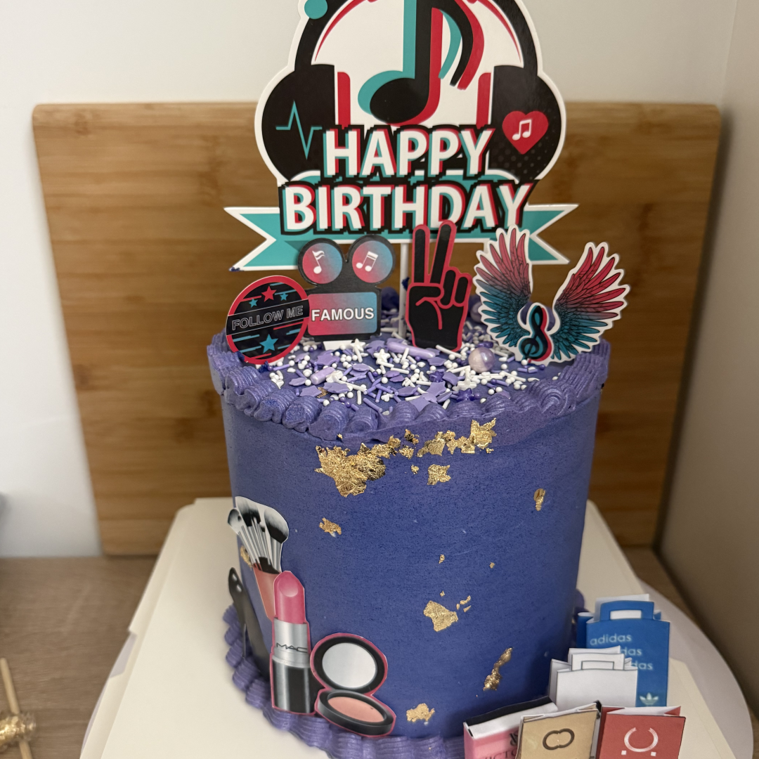 BakeAway Fl birthday cake